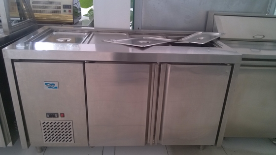 220V 50HZ Counter Freezer Commercial , 1130L Under Counter Catering Fridge
